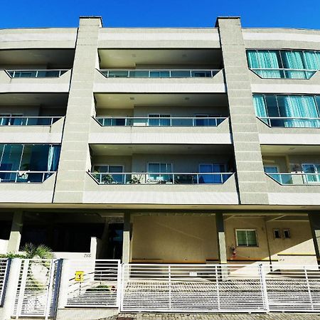 Edificio Costa Mar - Centro De Bombinhas Apartment Luaran gambar